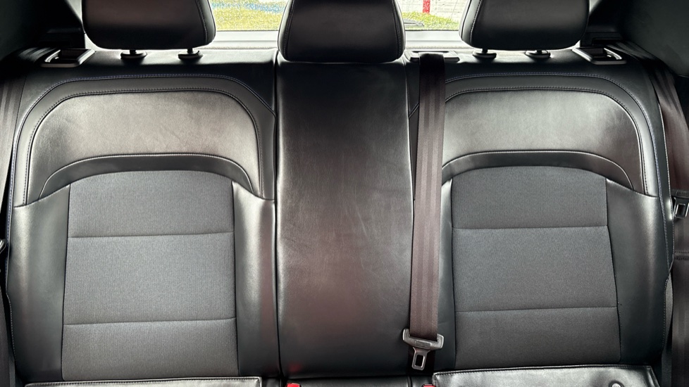 MG MG4 150kW Trophy EV Long Range 64kWh 5dr Auto Electric Hatchback - Image 15