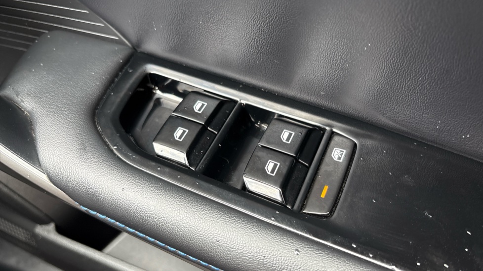 MG MG4 150kW Trophy EV Long Range 64kWh 5dr Auto Electric Hatchback - Image 23