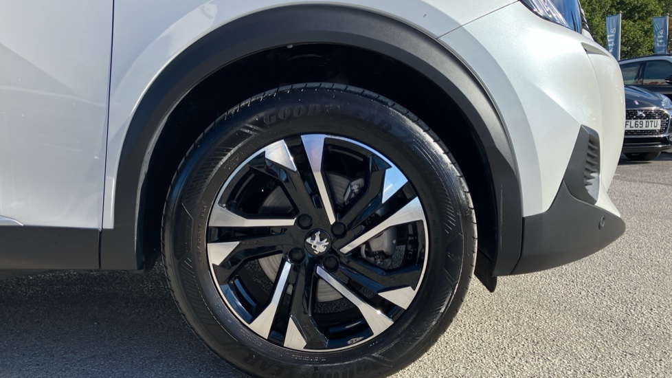 Peugeot 2008 100kW GT 50kWh 5dr Auto Electric Estate - Image 7