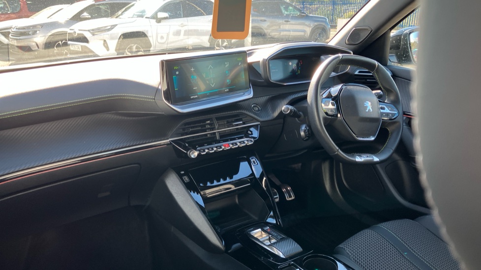 Peugeot 2008 100kW GT 50kWh 5dr Auto Electric Estate - Image 9