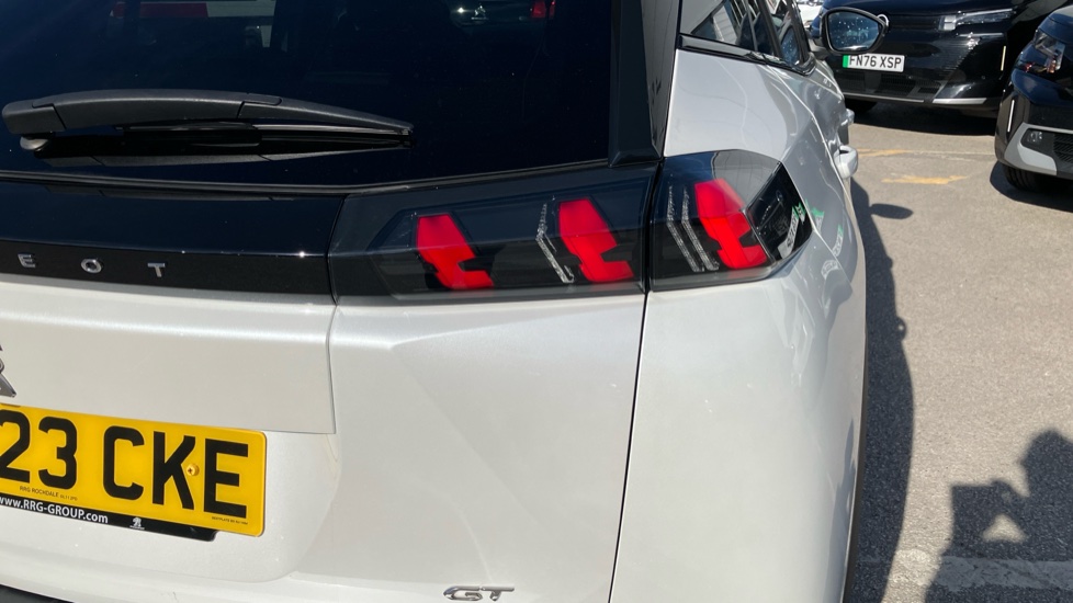 Peugeot 2008 100kW GT 50kWh 5dr Auto Electric Estate - Image 26