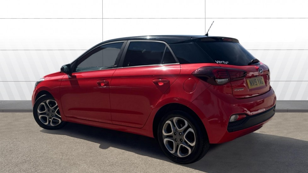 Hyundai i20 1.2 MPi Play 5dr Petrol Hatchback - Image 2