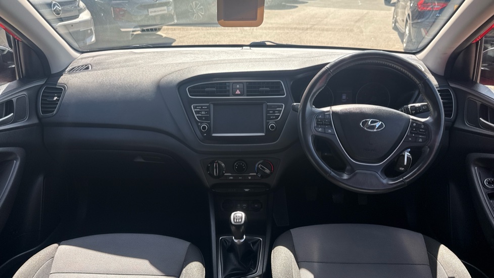 Hyundai i20 1.2 MPi Play 5dr Petrol Hatchback - Image 10