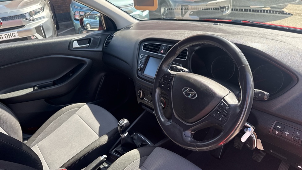 Hyundai i20 1.2 MPi Play 5dr Petrol Hatchback - Image 11