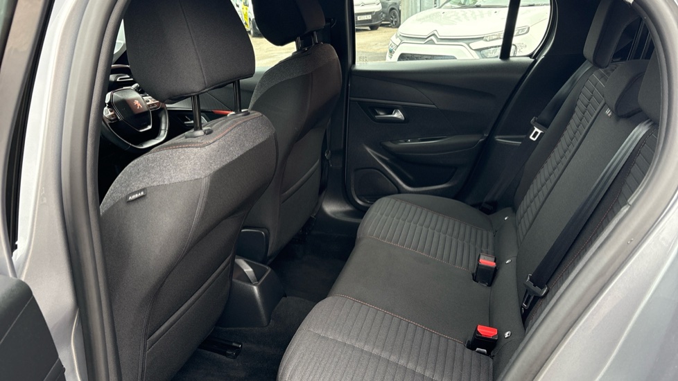 Peugeot 208 1.2 PureTech Active Premium 5dr Petrol Hatchback - Image 16