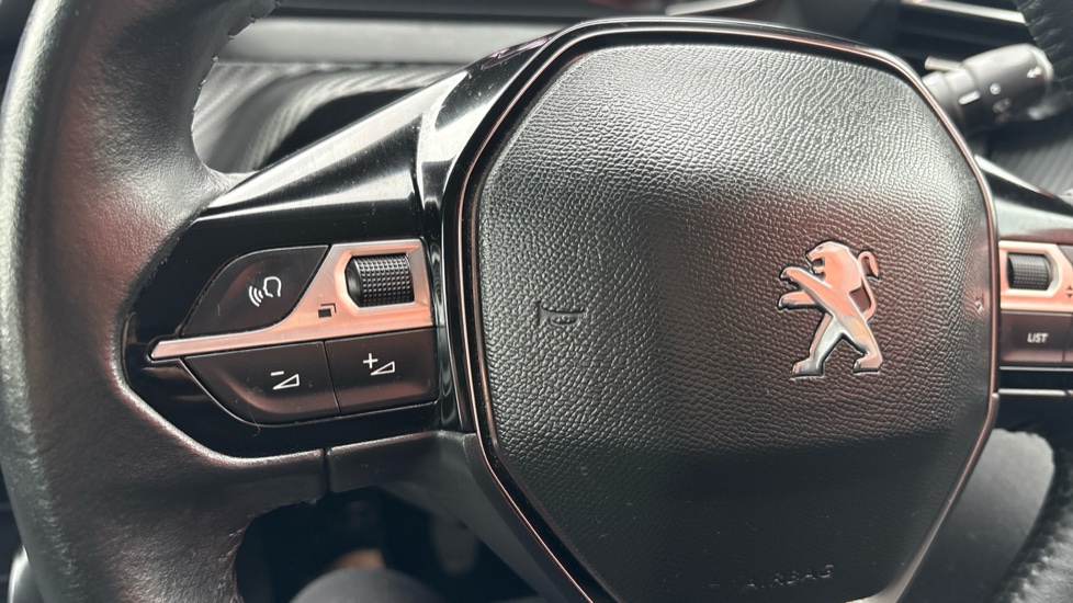 Peugeot 208 1.2 PureTech Active Premium 5dr Petrol Hatchback - Image 22