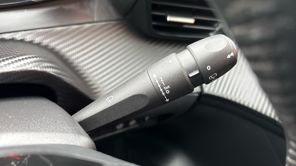 Peugeot 208 1.2 PureTech Active Premium 5dr Petrol Hatchback - Image 24