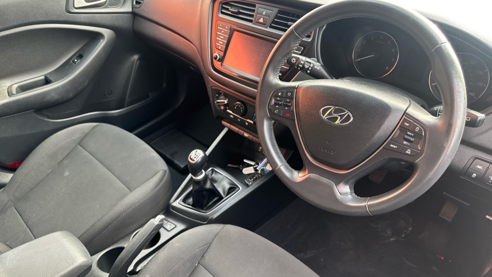 Hyundai i20 1.2 Go SE 5dr Petrol Hatchback - Image 13