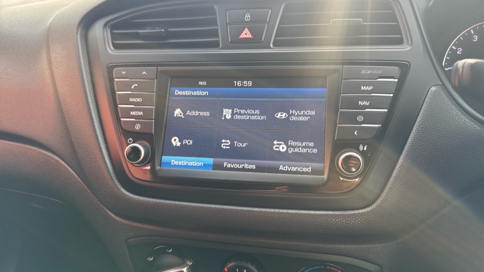 Hyundai i20 1.2 Go SE 5dr Petrol Hatchback - Image 29