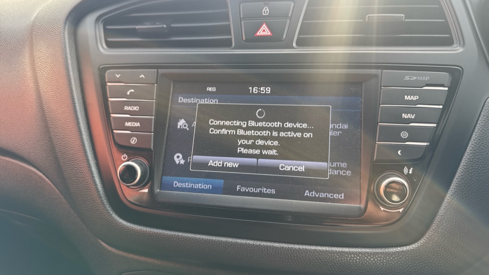 Hyundai i20 1.2 Go SE 5dr Petrol Hatchback - Image 31