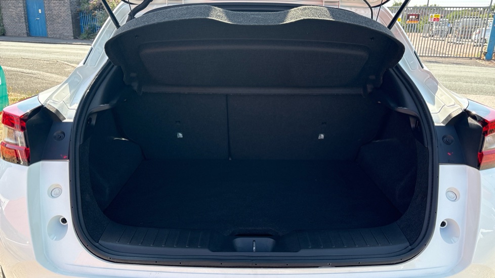 Nissan Juke 1.0 DiG-T Acenta 5dr Petrol Hatchback - Image 4