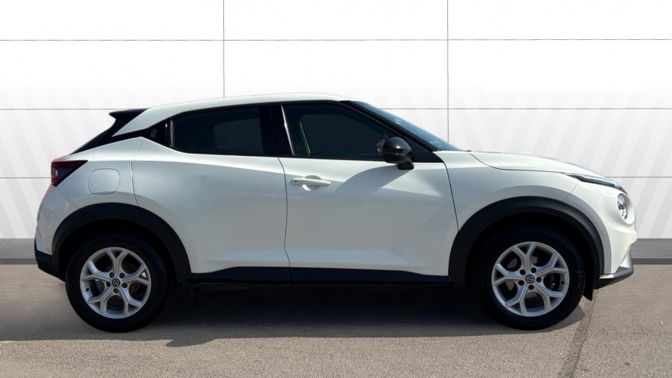 Nissan Juke 1.0 DiG-T Acenta 5dr Petrol Hatchback - Image 5