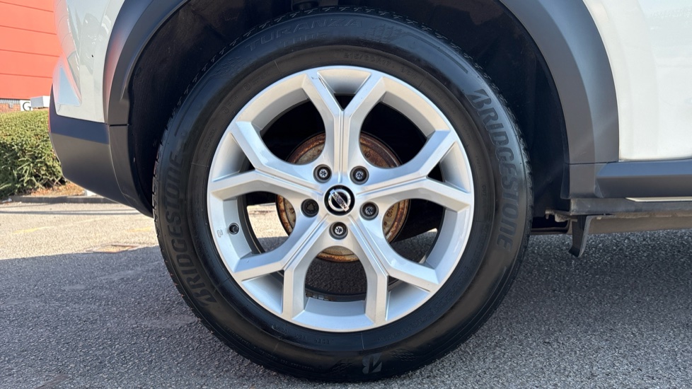 Nissan Juke 1.0 DiG-T Acenta 5dr Petrol Hatchback - Image 7