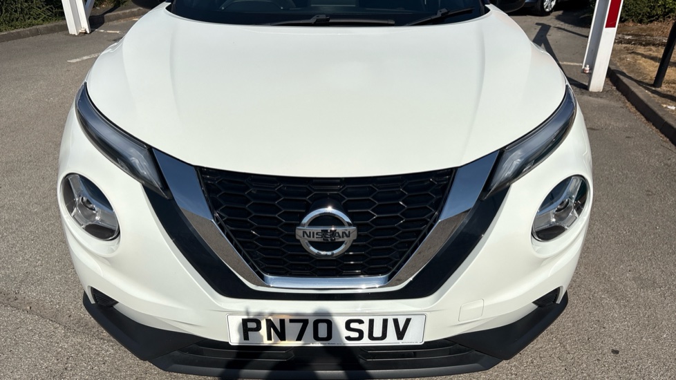 Nissan Juke 1.0 DiG-T Acenta 5dr Petrol Hatchback - Image 8