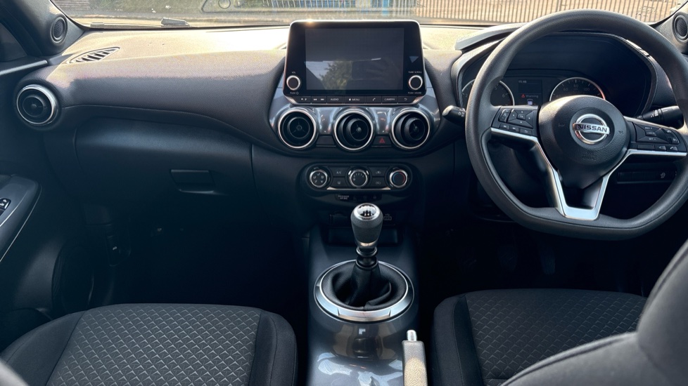 Nissan Juke 1.0 DiG-T Acenta 5dr Petrol Hatchback - Image 10