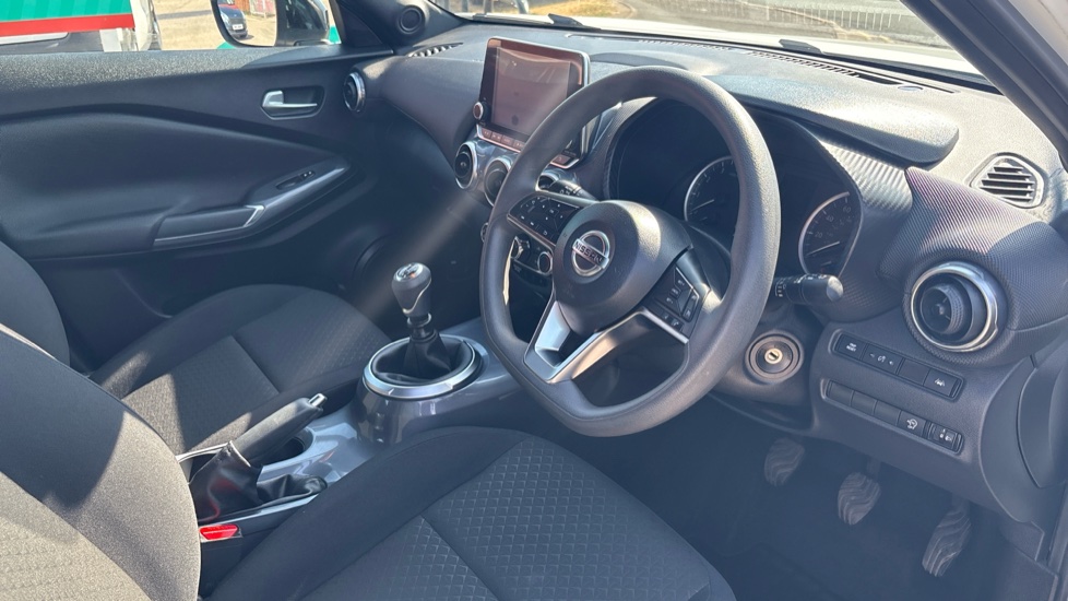 Nissan Juke 1.0 DiG-T Acenta 5dr Petrol Hatchback - Image 11