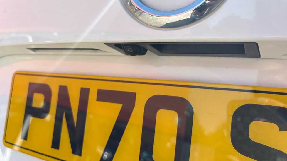 Nissan Juke 1.0 DiG-T Acenta 5dr Petrol Hatchback - Image 34