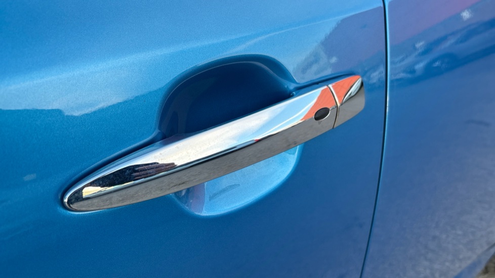 Nissan LEAF 160kW e+ 3.Zero 62kWh 5dr Auto Electric Hatchback - Image 28