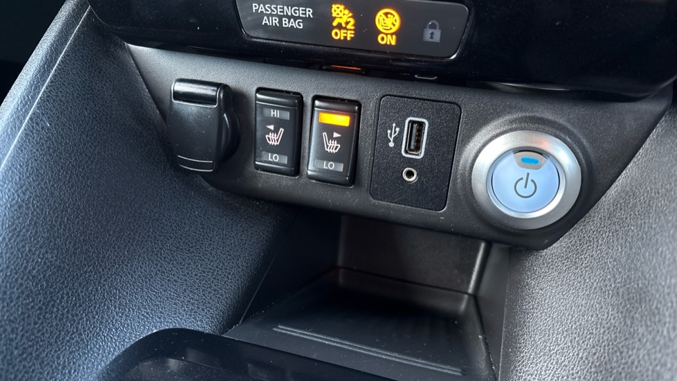 Nissan LEAF 160kW e+ 3.Zero 62kWh 5dr Auto Electric Hatchback - Image 32