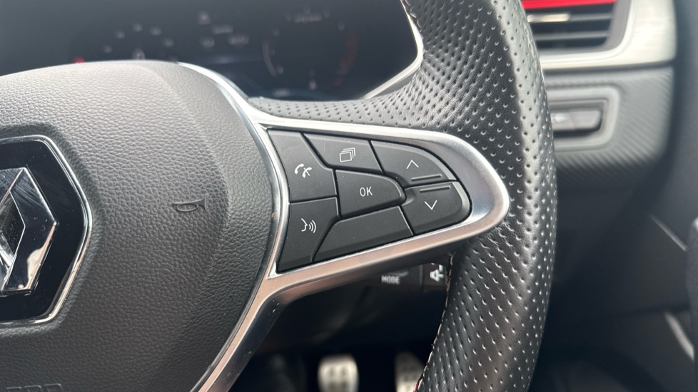 Renault Captur 1.3 Mild hybrid 140 R.S. Line 5dr Petrol Hatchback - Image 22