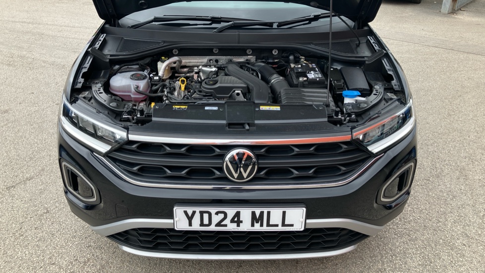 Volkswagen T-Roc 1.5 TSI Match 5dr Petrol Hatchback - Image 8