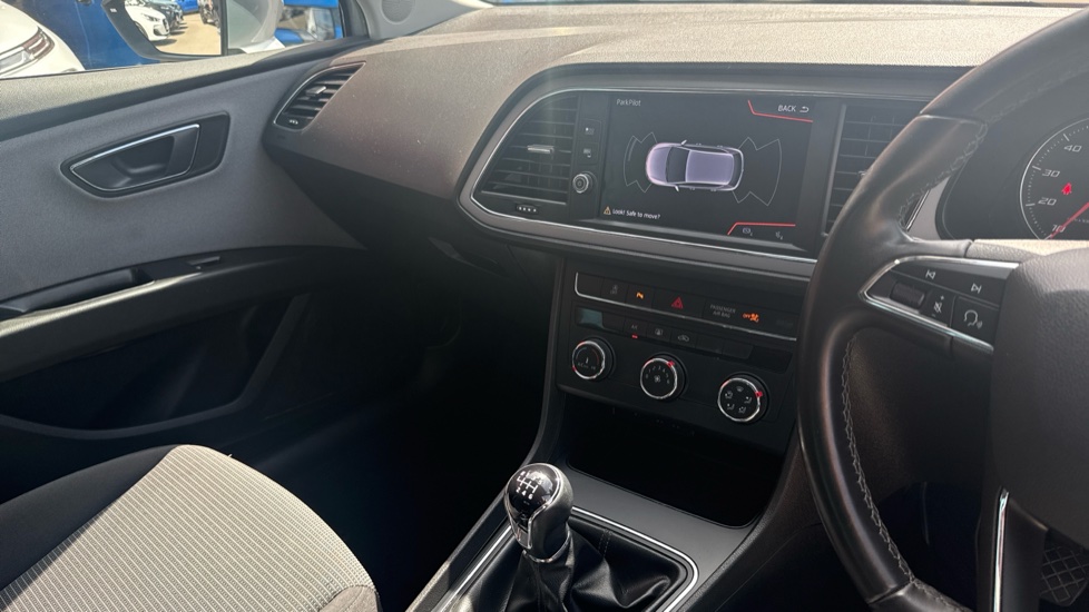 SEAT Leon 1.0 TSI SE Dynamic [EZ] 5dr Petrol Hatchback - Image 14