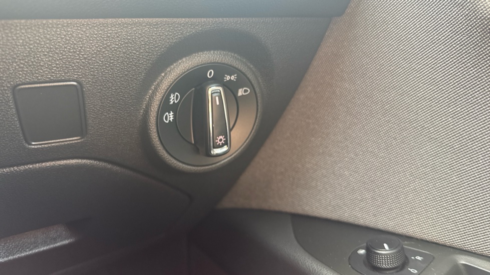 SEAT Leon 1.0 TSI SE Dynamic [EZ] 5dr Petrol Hatchback - Image 31
