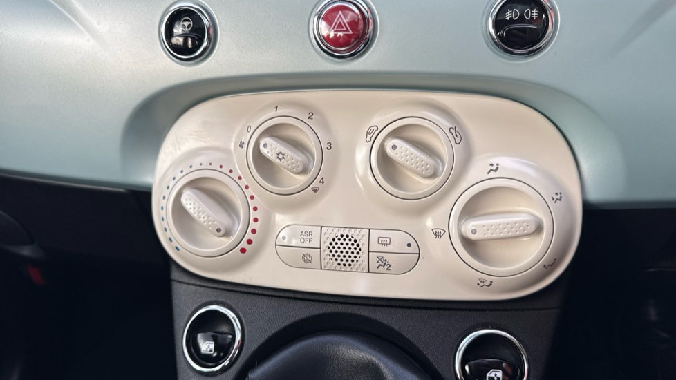 Fiat 500 1.0 Mild Hybrid 3dr Petrol Hatchback - Image 25