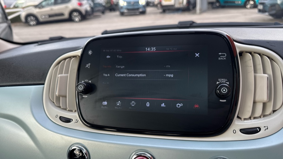 Fiat 500 1.0 Mild Hybrid 3dr Petrol Hatchback - Image 32