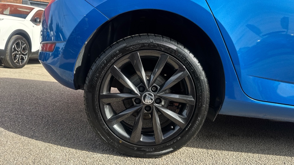 Skoda Fabia 1.0 TSI Colour Edition 5dr Petrol Hatchback - Image 6