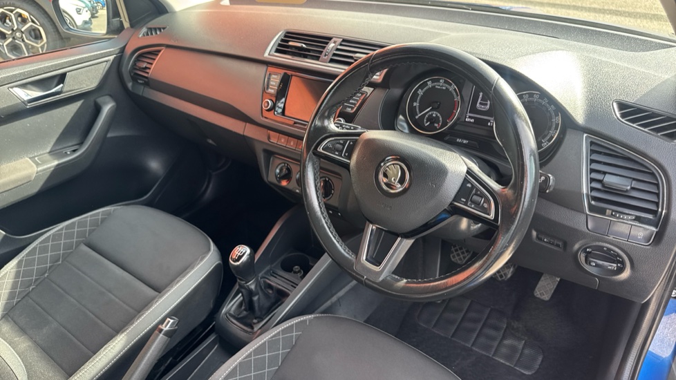 Skoda Fabia 1.0 TSI Colour Edition 5dr Petrol Hatchback - Image 10