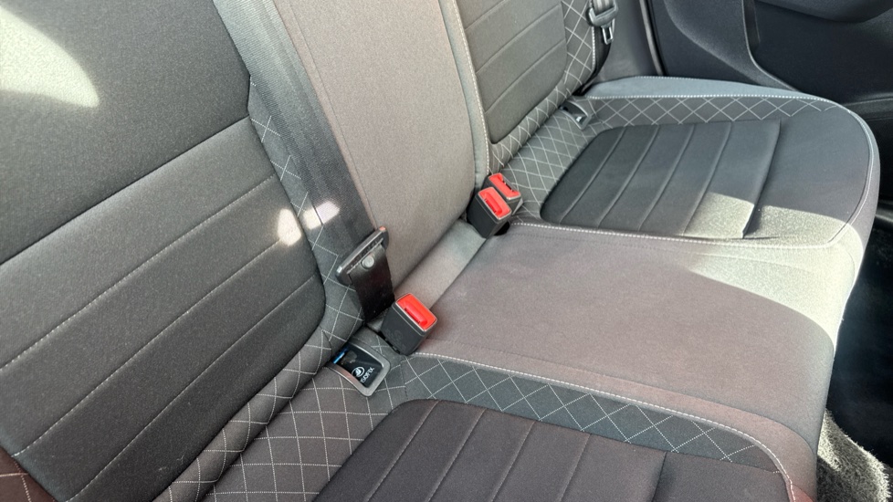 Skoda Fabia 1.0 TSI Colour Edition 5dr Petrol Hatchback - Image 16