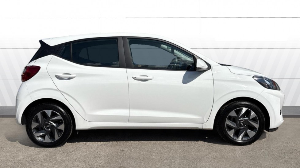 Hyundai i10 1.2 Advance 5dr Petrol Hatchback - Image 5