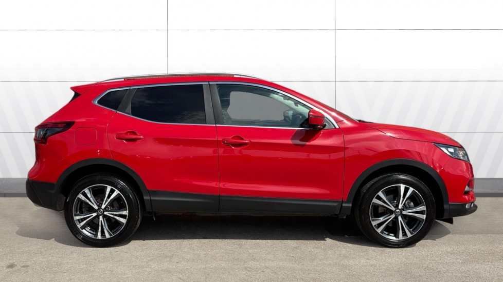 Nissan Qashqai 1.5 dCi N-Connecta 5dr Diesel Hatchback - Image 5