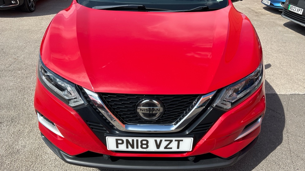 Nissan Qashqai 1.5 dCi N-Connecta 5dr Diesel Hatchback - Image 8