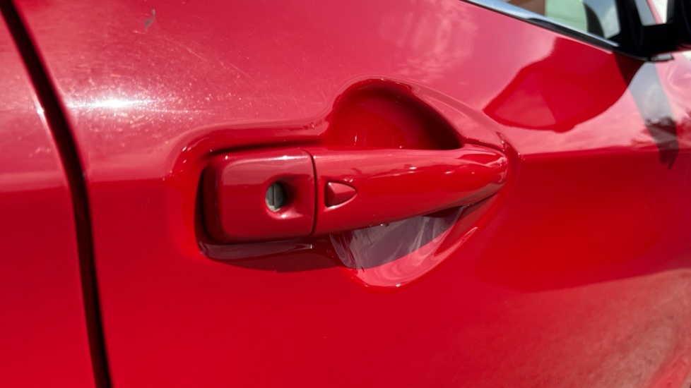 Nissan Qashqai 1.5 dCi N-Connecta 5dr Diesel Hatchback - Image 33