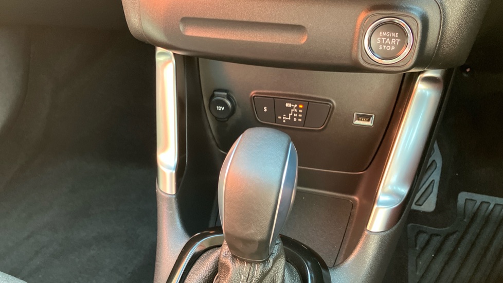Citroen C3 Aircross 1.2 PureTech 130 Shine Plus 5dr EAT6 Petrol Hatchback - Image 13