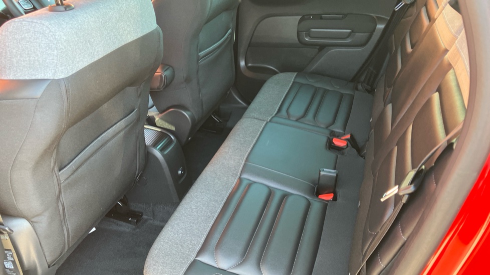 Citroen C3 Aircross 1.2 PureTech 130 Shine Plus 5dr EAT6 Petrol Hatchback - Image 16