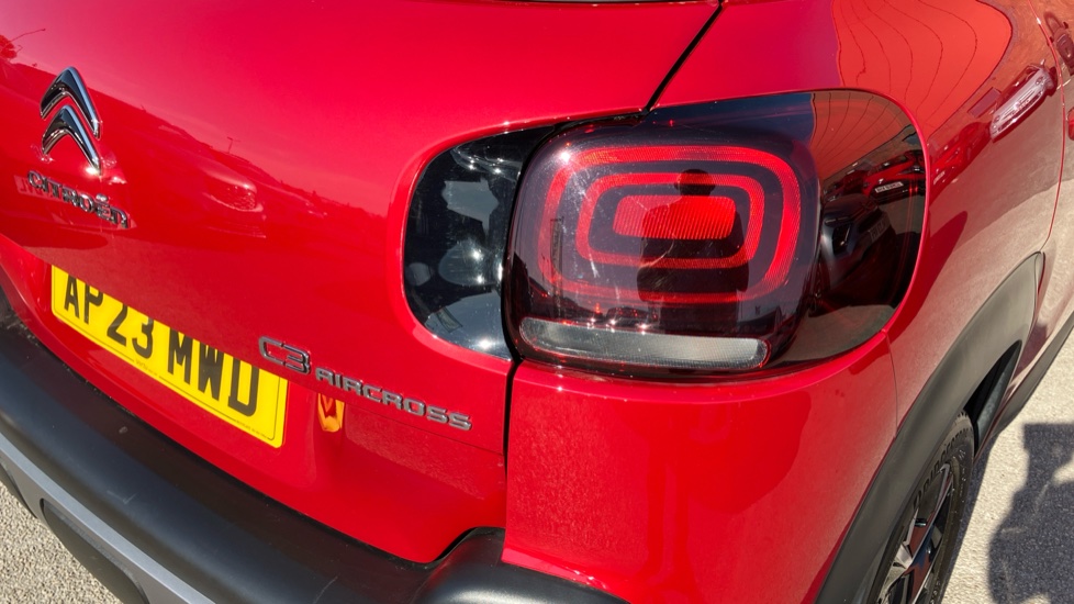 Citroen C3 Aircross 1.2 PureTech 130 Shine Plus 5dr EAT6 Petrol Hatchback - Image 21