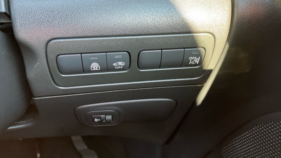 Citroen C3 Aircross 1.2 PureTech 130 Shine Plus 5dr EAT6 Petrol Hatchback - Image 25