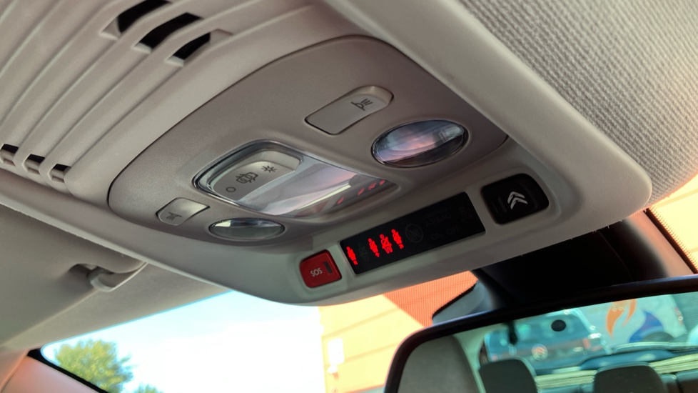 Citroen C3 Aircross 1.2 PureTech 130 Shine Plus 5dr EAT6 Petrol Hatchback - Image 28