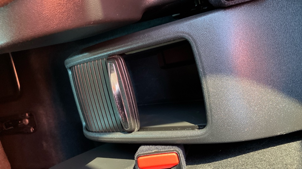 Citroen C3 Aircross 1.2 PureTech 130 Shine Plus 5dr EAT6 Petrol Hatchback - Image 37