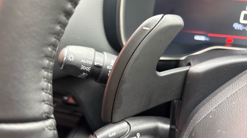 Citroen C5 Aircross 1.5 BlueHDi C-Series Edition 5dr EAT8 Diesel Hatchback - Image 35