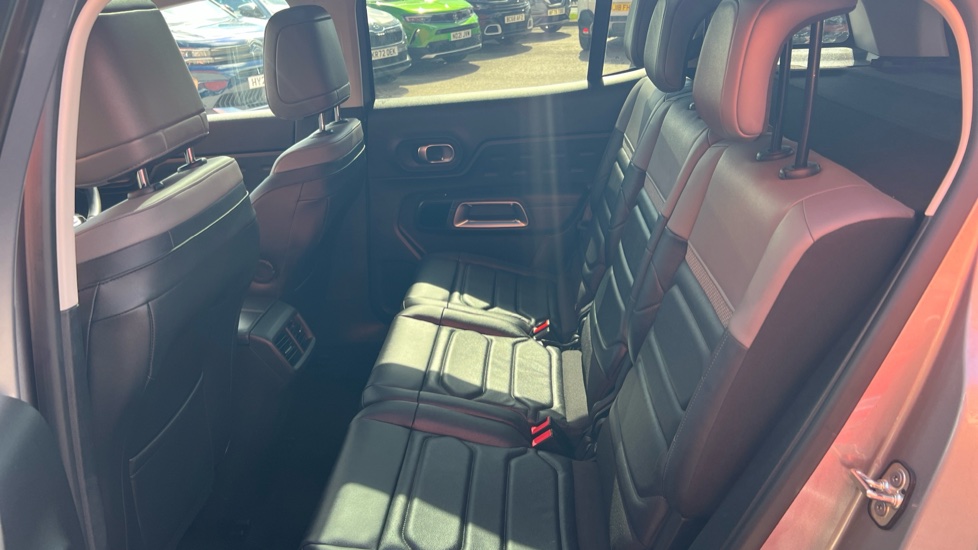 Citroen C5 Aircross 1.2 PureTech C-Series Edition 5dr Petrol Hatchback - Image 16