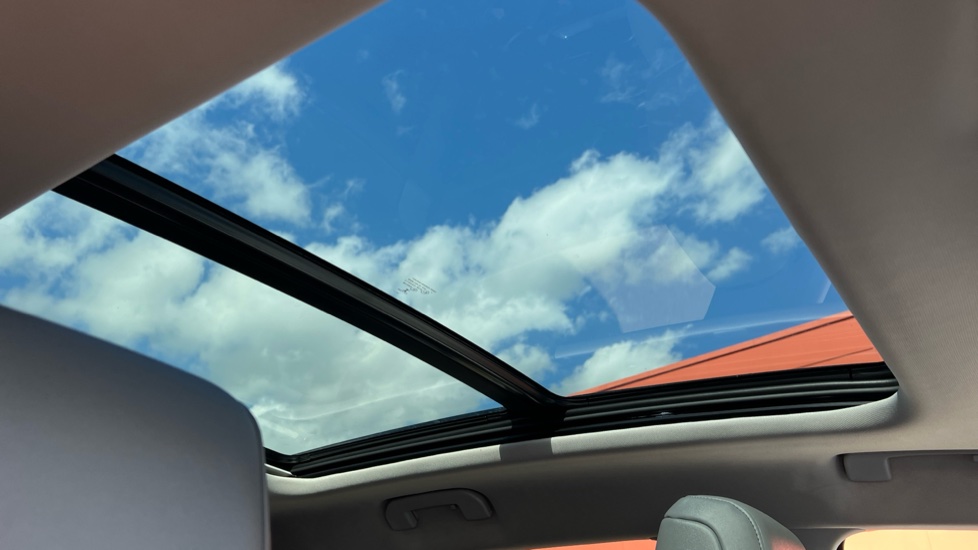 Citroen C5 Aircross 1.2 PureTech C-Series Edition 5dr Petrol Hatchback - Image 34