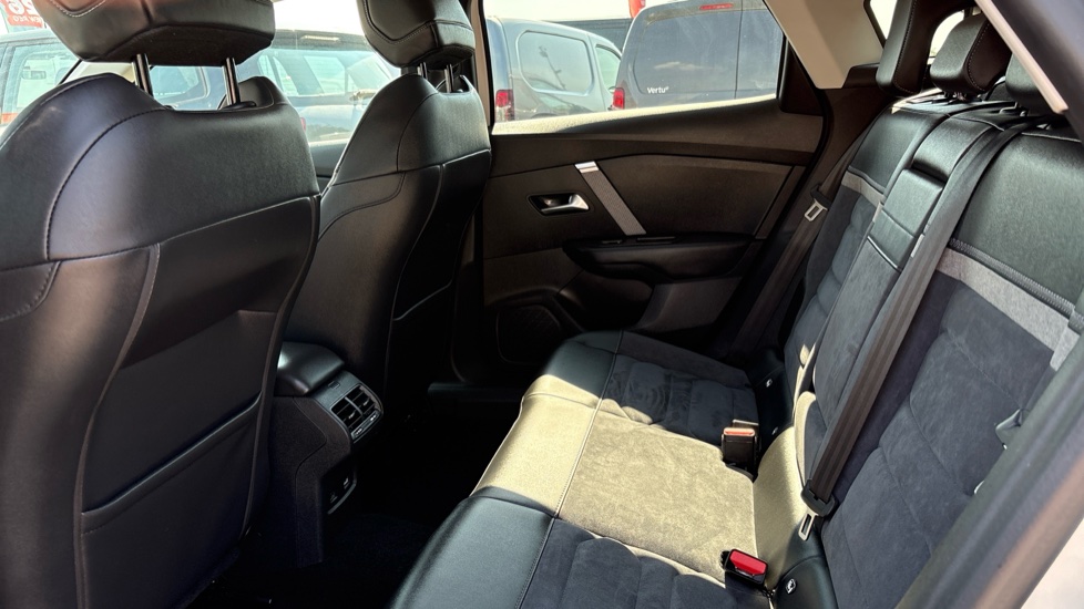 Citroen C4 1.2 PureTech [130] Shine Plus 5dr Auto Petrol Hatchback - Image 16