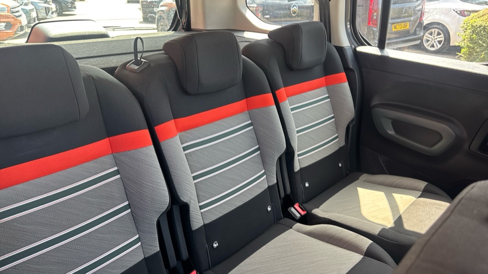 Citroen Berlingo 100kW Flair XTR M 50kWh 5dr Auto Electric Estate - Image 15