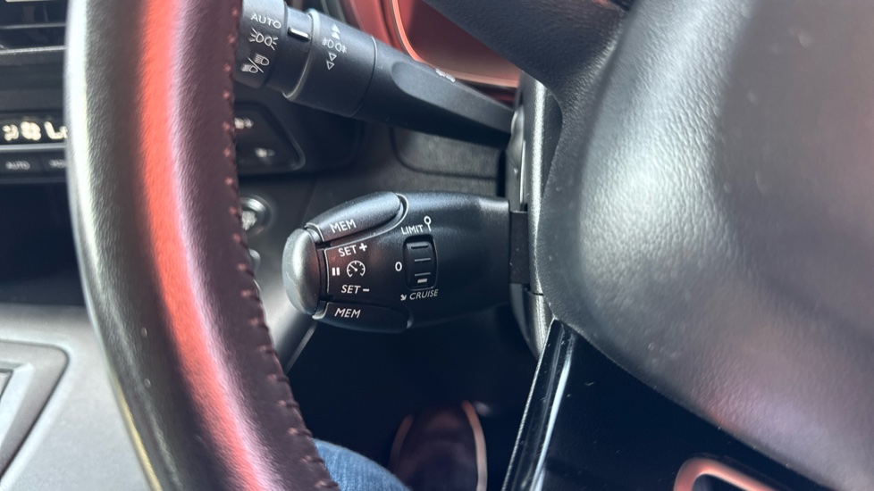 Citroen Berlingo 100kW Flair XTR M 50kWh 5dr Auto Electric Estate - Image 25