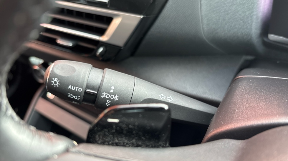 Citroen C4 1.2 PureTech [130] Shine Plus 5dr Auto Petrol Hatchback - Image 30