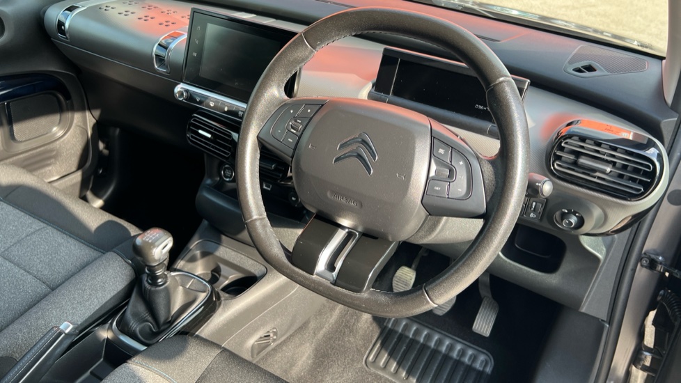 Citroen C4 Cactus 1.2 PureTech Flair 5dr [6 Speed] Petrol Hatchback - Image 11